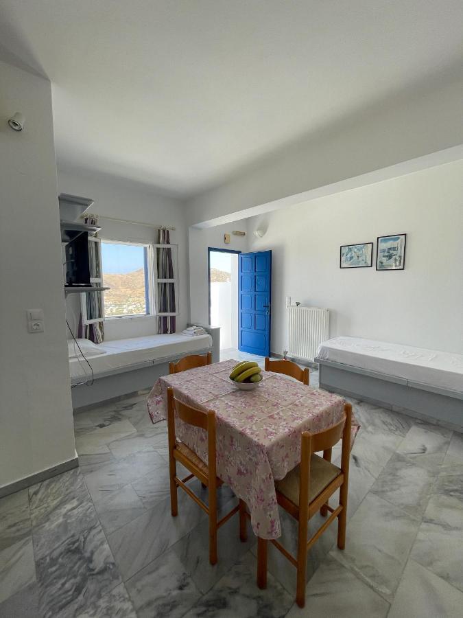 Country House Apartments Chora Eksteriør billede