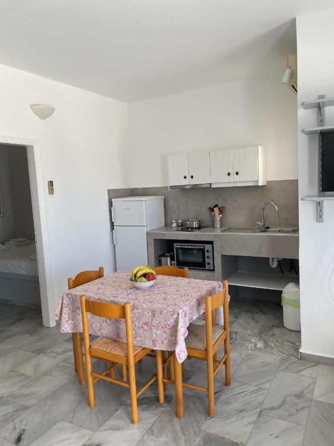 Country House Apartments Chora Eksteriør billede